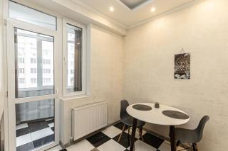 Comfort Apartment Near Center - 40 m - Fast WiFi - Self Check-in - 1