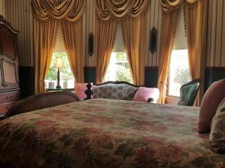 The Queen Anne Bed & Breakfast - 5