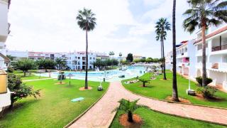 Espacio luminoso, enorme terraza, piscinas y playa - 6
