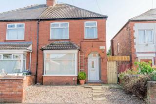 Spacious 3 Bedroom Home with Garden in Doncaster - 6