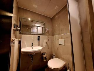 Hotel Adler Komfort Leipzig - 8