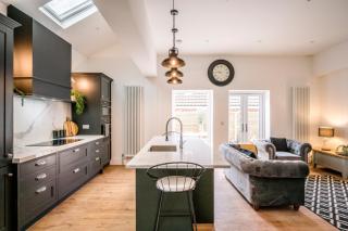 The Leiston, Valley Road - 2