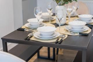 #128 Stylish Coleshill Retreat - Near NEC & Airport -10 mins to Kingsbury Water Park - Sleeps 9 - "Perfect for contractors and Families - Free Parking" - 6