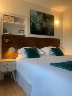 Chy Sabona - Front Room - 6