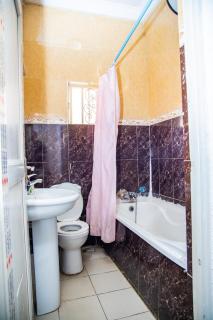 SHORTLET APARTMENT Semi detached, solar powered duplex with WIF I- SERENITY RESET HOUSE - 4