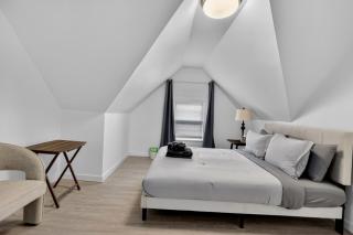 Cozy&Spacious 7Br home in Malden w free Parking - 5