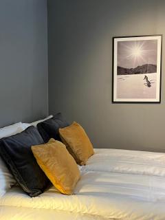 Modern Luxury Apartment - Prime Location - 7