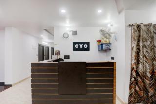 Hotel O by OYO Swarun and Banquet Hall Gulzarbagh Station Bus Stop - 4