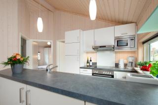 Resort 1 Surfer's Residence E 164 - 6