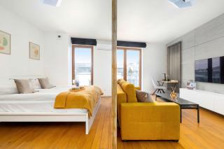 Exclusive Air Conditioned Studio in Cracow with Parking and Desk Close to the River by Renters Prestige - 3