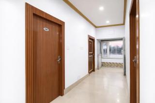 FabHotel Continental - 5