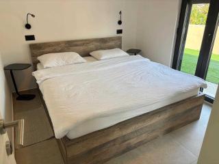 Vila Kumpanija with Pool by Vacay Villas - 8