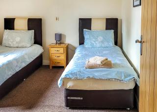 Heartsease Lodges - 9