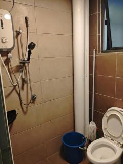 Zev Homestay ARC Apartment - 4