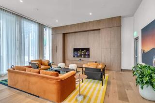 Miami Worldcenter Condo Hotel Amenities Prime Location Sleeps 4 - 3