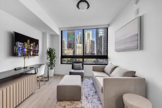 Modern Downtown Condo with Pool Gym BBQ Game Room CoWorking Spaces - 0