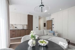 Chmielna Duo Luxury Apartment with Parking & Balcony, Warsaw City Centre by Renters Prestige - 1