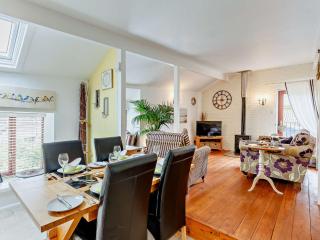 2 Bed in Brixham BX083 - 8