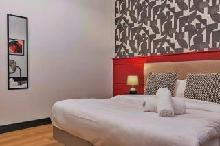The Cardiff Hub 2BR Apartment in Central Cardiff with Parking - 1