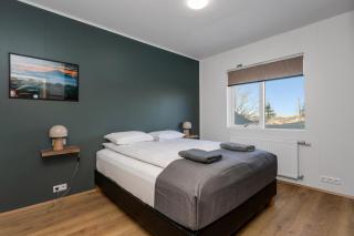 South Iceland 4BR Home with Mountain Views - 6