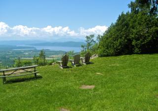 Private 5-Acre Escape - Pool, Lake & Gardens - 1