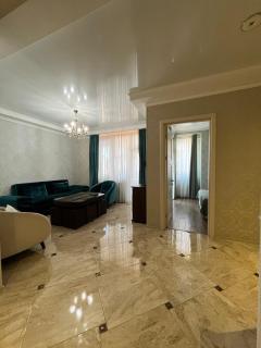 Четырехместный Апартамент с Балконом - 4