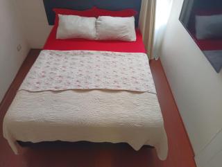 Pieza de hombre-individual- baño compartido - Centro - 0