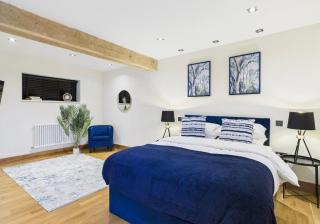 The Factory Barn with Hot Tub - 4