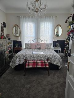 Lexington House Bed and Breakfast - 1