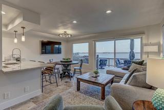 Lakefront LBJ Escape - Boat Slip & Sleeps 8 - 5