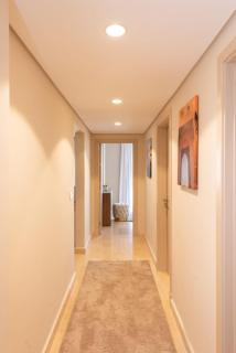 Luxe 3BDR w Private Rooftop Jacuzzi & Beach Access - 1