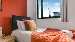Sunset Suite - Balcony- Sleeps 8- Bullring- Free Parking - 2