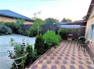 Уютный дом с садом у Филармонии, парковка на 2 авто, Wi-fi, центр, до 4 гостей - 2