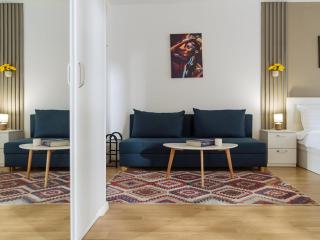 NEW Building -- Downtown Tineretului Central Oasis -- Self Check-in --1min Metro Station - 6