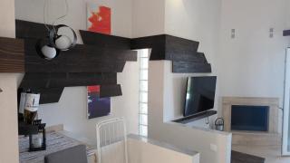 Comfortable house with sea and mountain views - 1