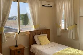 Holiday home Paphos - near amenities - poolside - 4