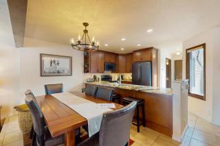 Teton Shadows Darwin F - 7