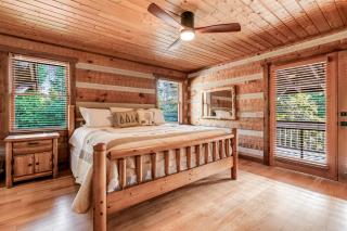 Spacious Serene Cabin Sleep 14 Pool Hot Tub Games - 7