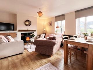 Columbine Cottage by The Suffolk Cottage Collection - 0