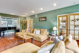 Hot Tub and Pond View! Private Friday Harbor Retreat - 5