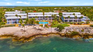 Moon Bay 2 Bdr Beachfront Condo with Pool and Tennis - 9