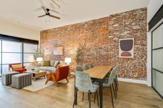 Cozy & Historic Old City 2 Bedroom - Sleeps 5 - 5