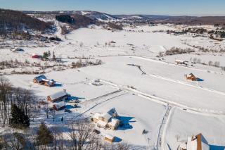 Chalet Alpenglow - McHenry - 8