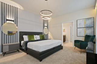 Extraordinary 10BR Private Pool Spa Near Disney - 5