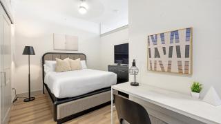 Landing Stylish Studio Gym Pool - 3