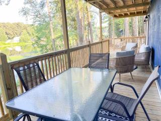 Big Bass Bungalow - Quitman, Tx - 8