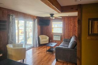 Boat Launch and Screened Porch Warsaw Cabin Retreat - 7
