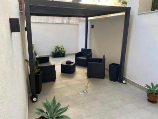 Yris House - 8