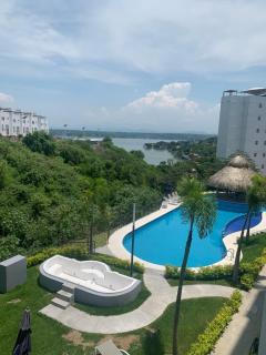 Hermoso departamento en Tequesquitengo alberca jacuzzi y acceso al lago - 7