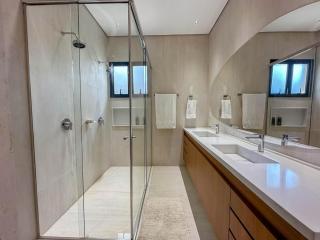 Casa com Piscina Privativa em Condomínio de Luxo - 8